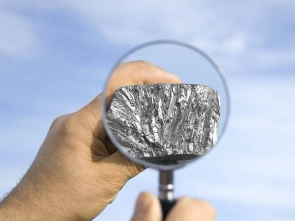 The importance of metal materials in modern industrial design?