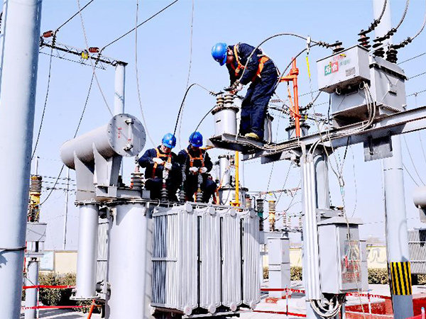 What are the common power equipment?